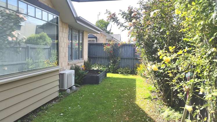 22a Bayliss Close Northwood_6