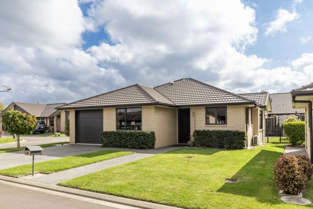 Standalone Villa in Frimley Lifestyle Village