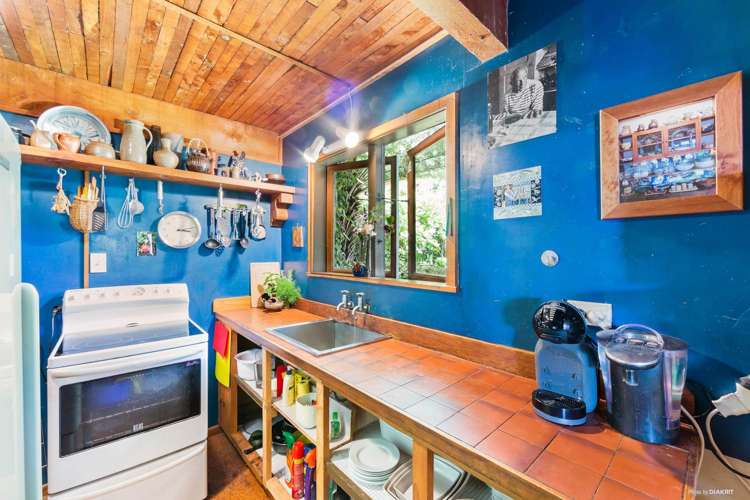 62 Chatham Avenue Paremoremo_13