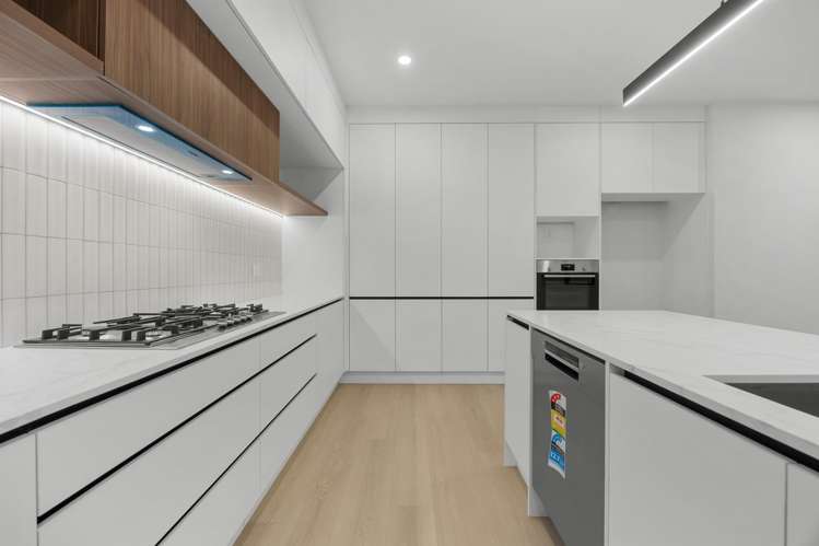 6 Furlough Road Opaheke_6