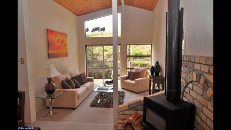 2 Shirley Road Parau_15