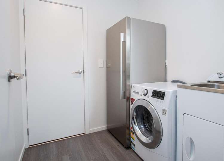 1313A Victoria Street 3283_19