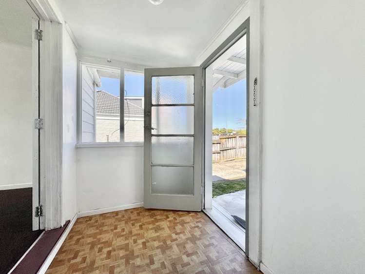 3157 Great North Road New Lynn_22