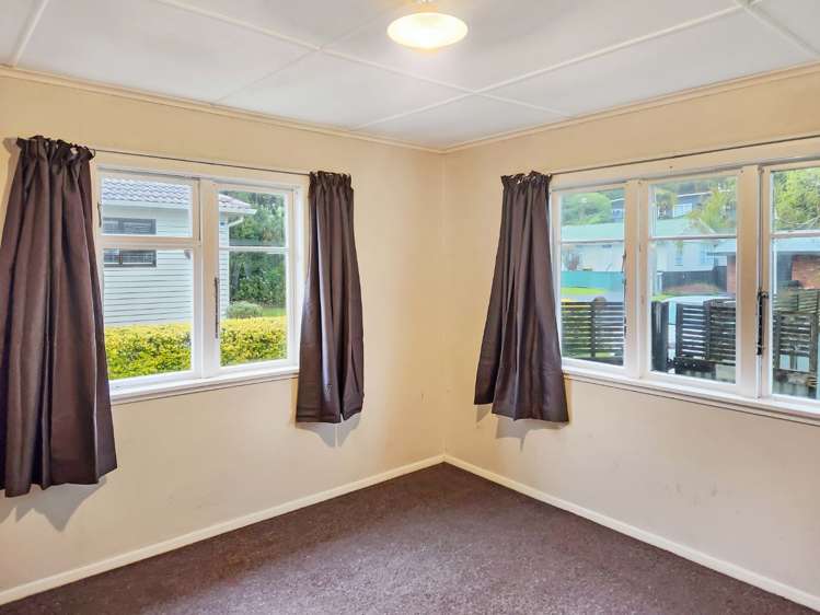 1 Hine Road Wainuiomata_5