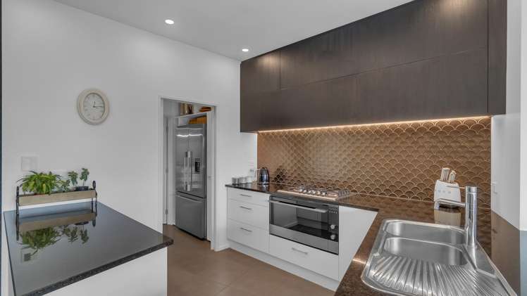 82 Clear View Lane_4