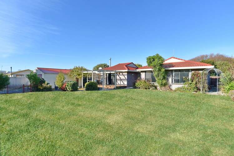 32 Millstream Drive_1