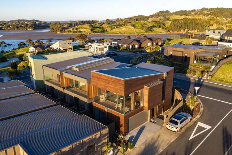 2B Omahina Street Raglan_19