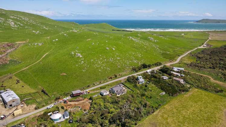 42 & 44 Bungalow Hill Road Colac Bay_25