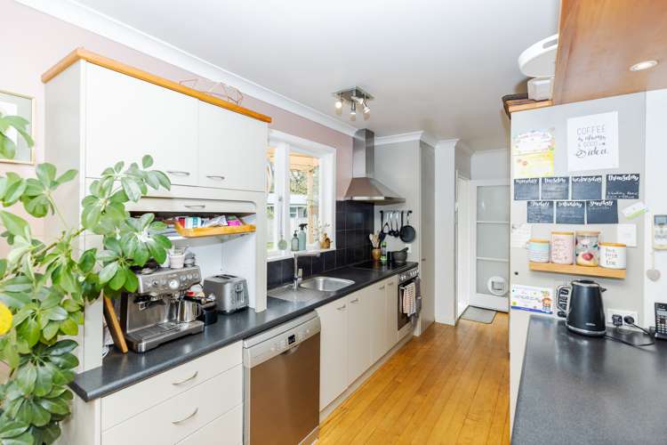 40 Southsea Crescent Silverdale_5