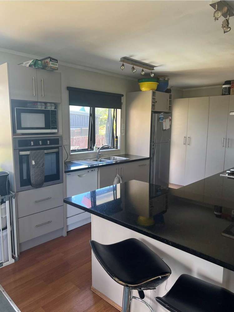 17 Madigan Place Glendene_7