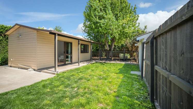 19 Belfield Street Dallington_14