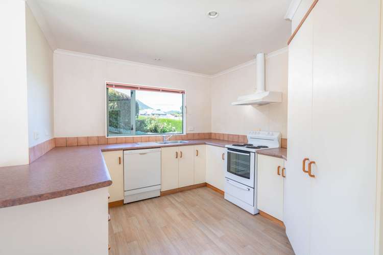 11 Balmoral Drive Hilltop_12