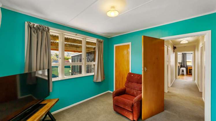 8 Daphne Street Outer Kaiti_9