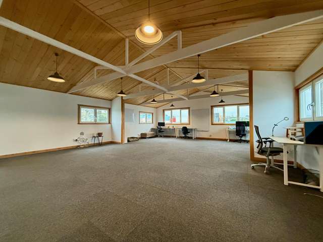 20 Bow Street Raglan_2