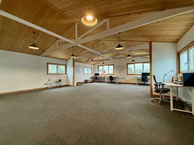 20 Bow Street Raglan_2