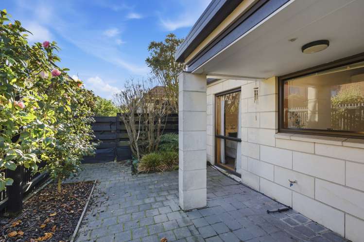 8/4 Broadbent Street Riccarton_15