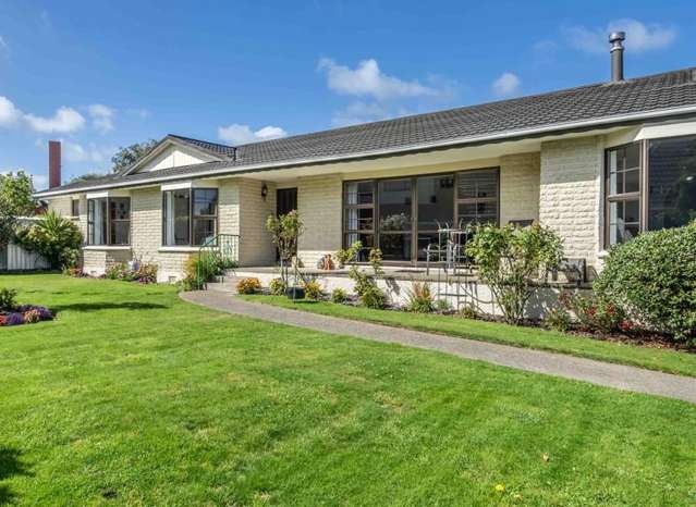 Spacious family home in a premium location!