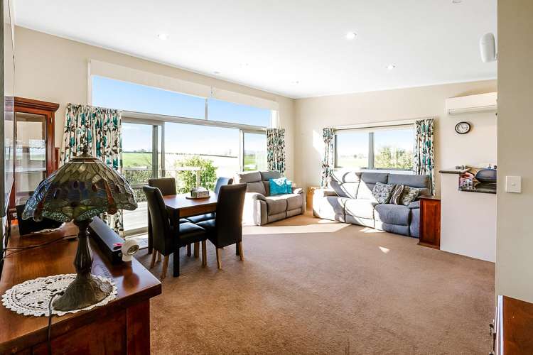 1672 Tahuna Road Te Hoe_28