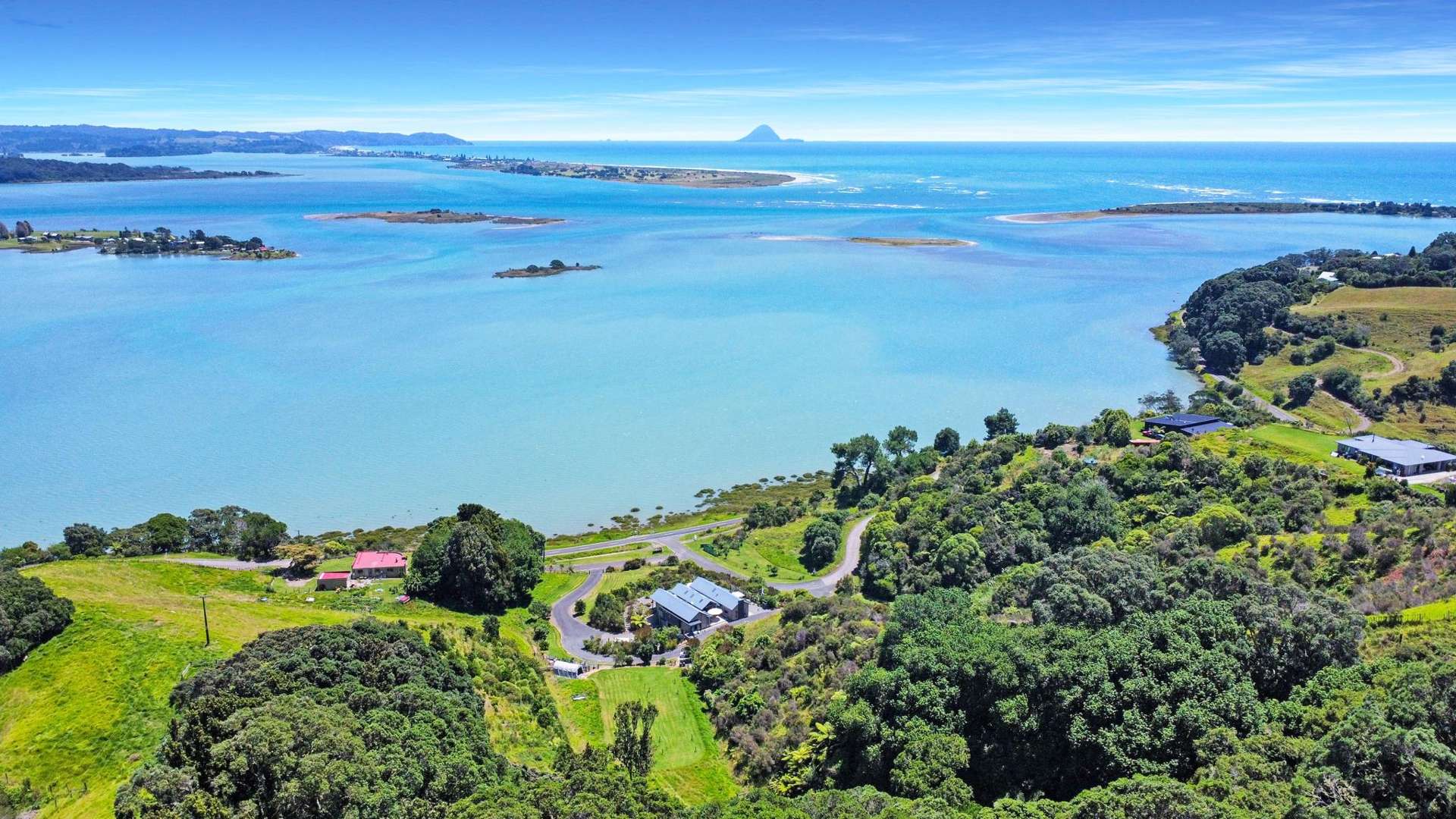 8 Ohiwa Cove Rise Opotiki_0