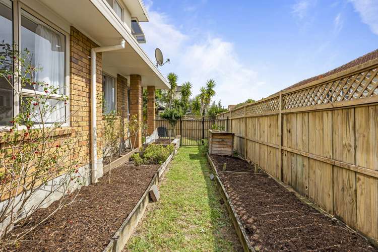 66 Te Atatu Road Te Atatu South_23