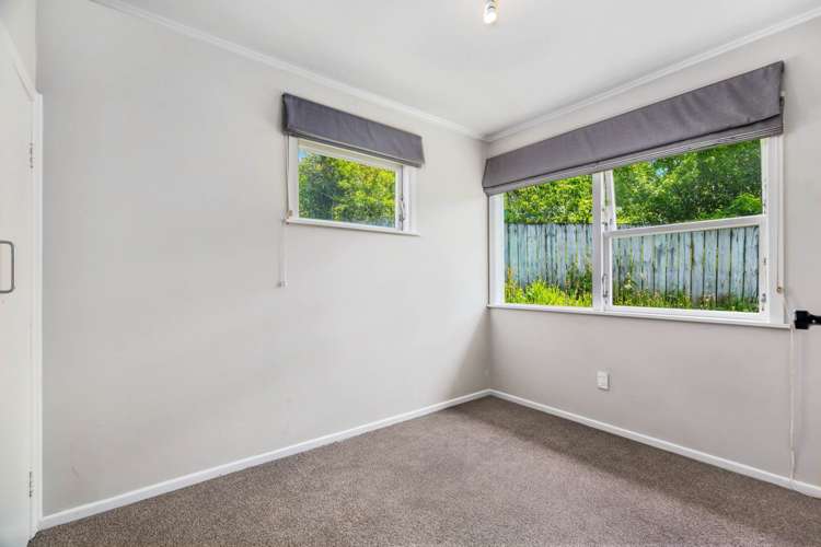 1/27 Lingfield Street Glenfield_4