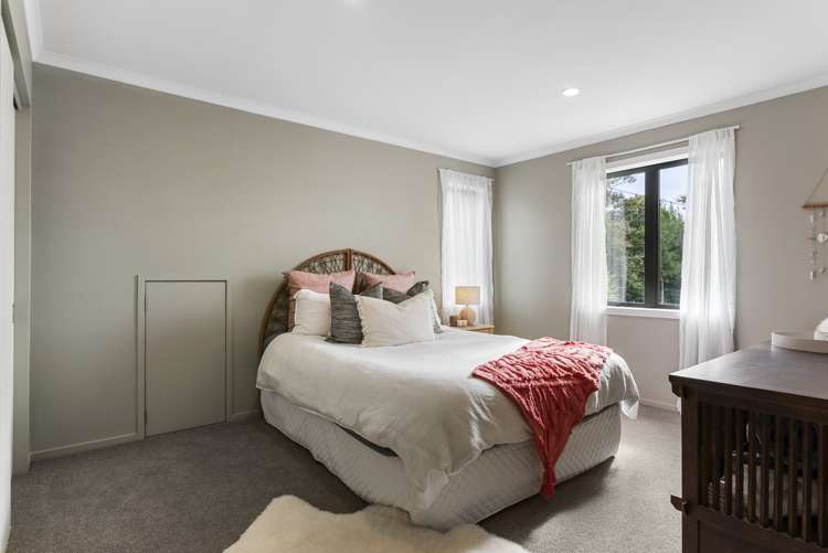 33 Roland Road Greenhithe_21