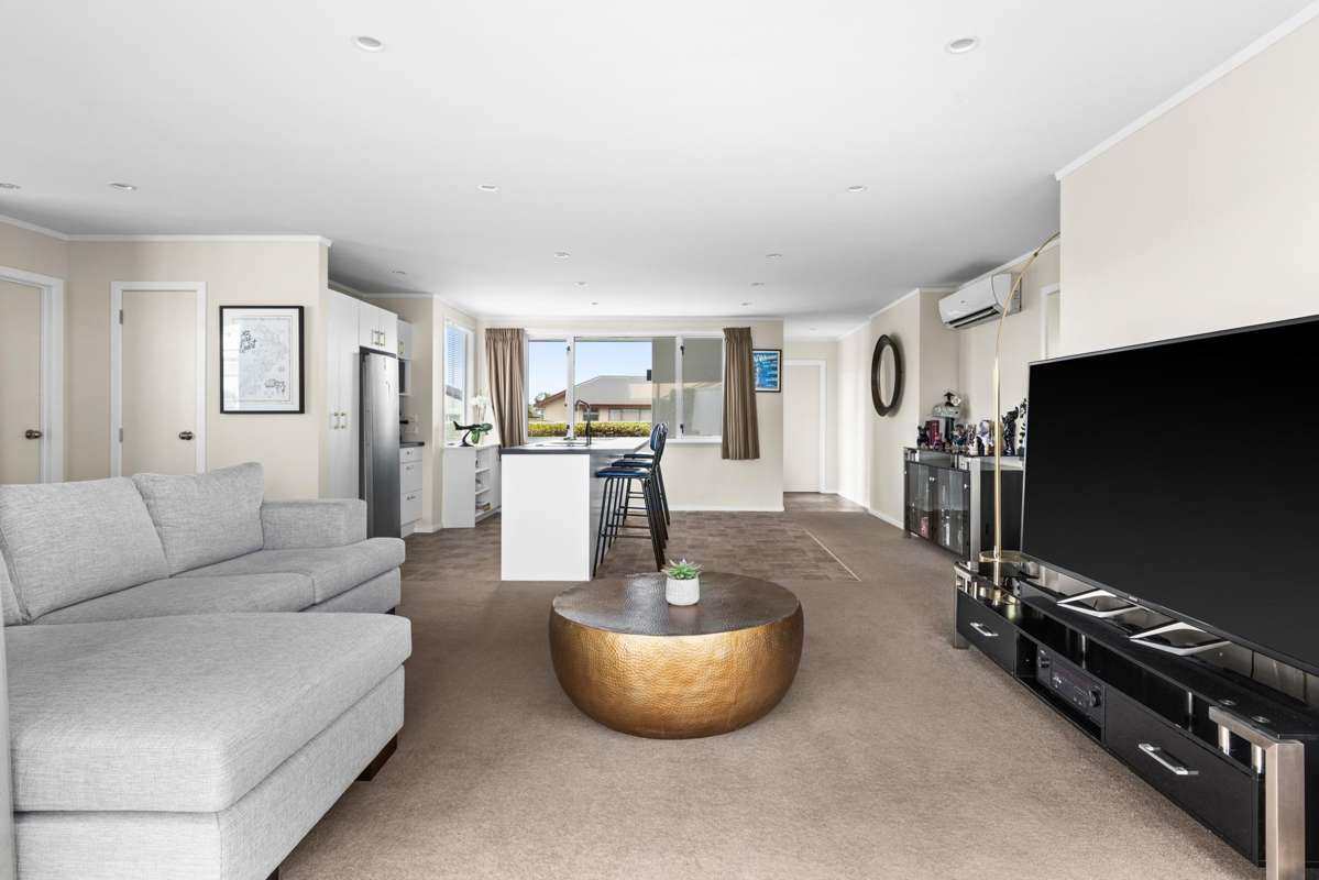 104 Karaitiana Street_1