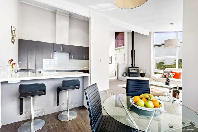 2/135 Exmouth Road Northcote_8