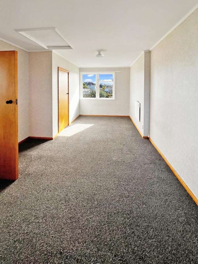 52 Devon Crescent 10985_3