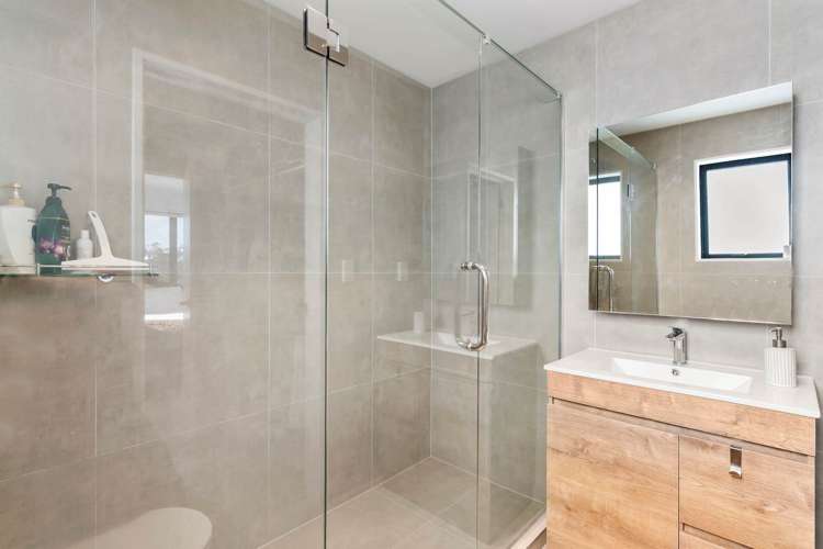 40C Leo Street Glen Eden_17