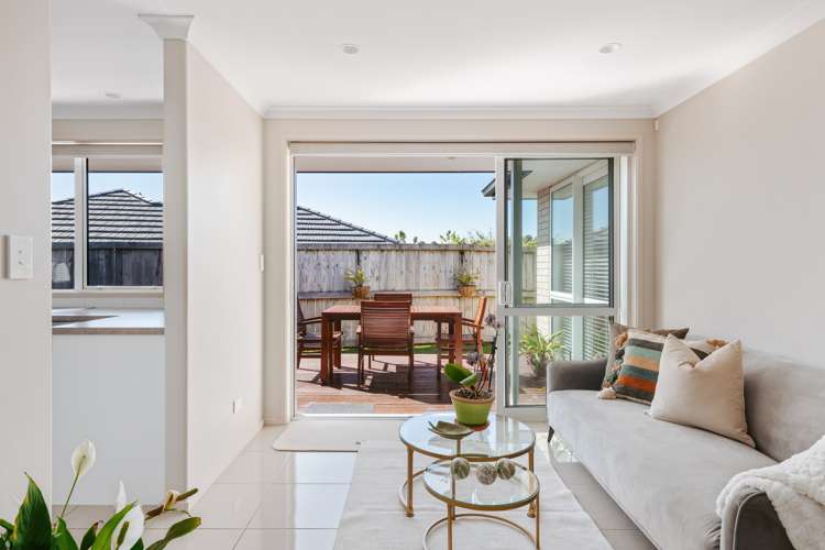 12 Fairfax Crescent Pyes Pa_10