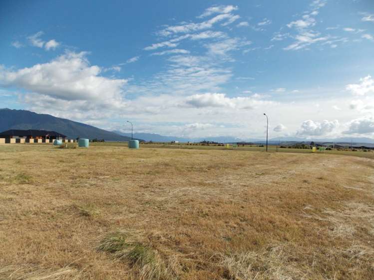 27 Pounamu Drive Te Anau_3