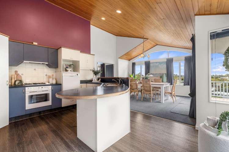 151 Carlton Street Bellevue_2