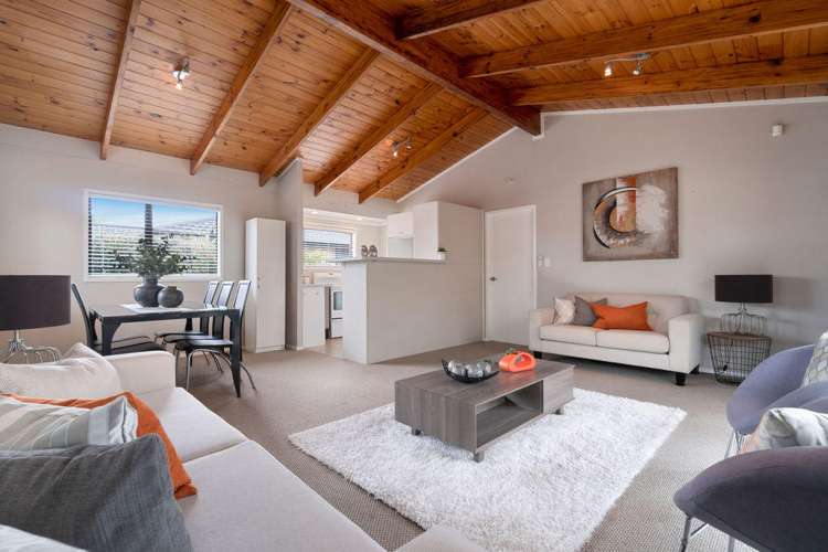 1/11 Hikurangi Street Te Atatu Peninsula_1