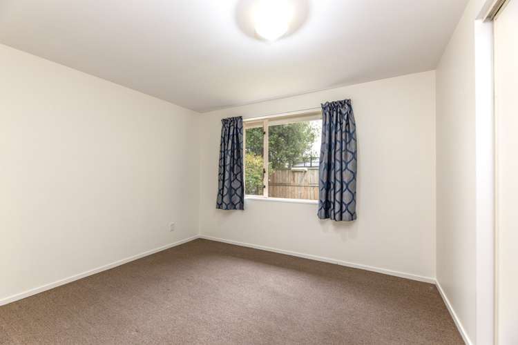 2/100 Springs Road Hornby_7