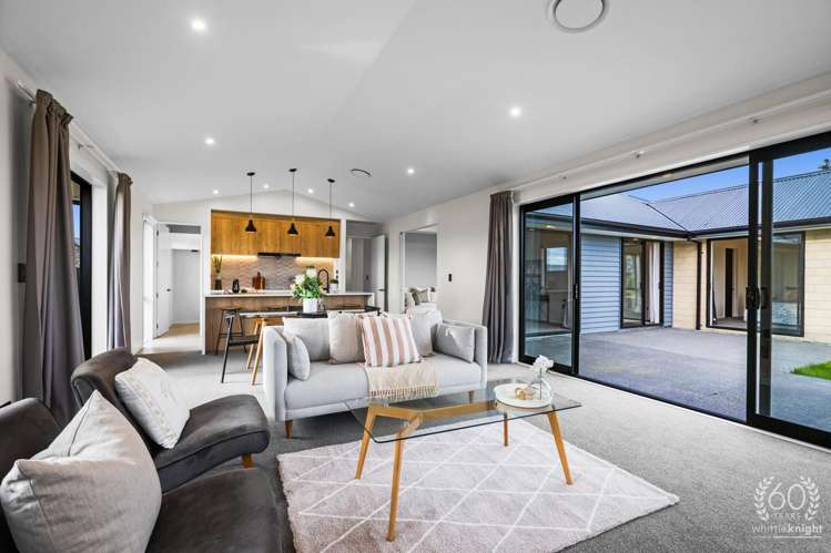 14 Hollard Crescent_1