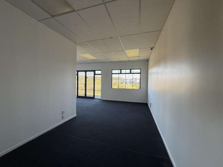 325 Main Road Kumeu_3