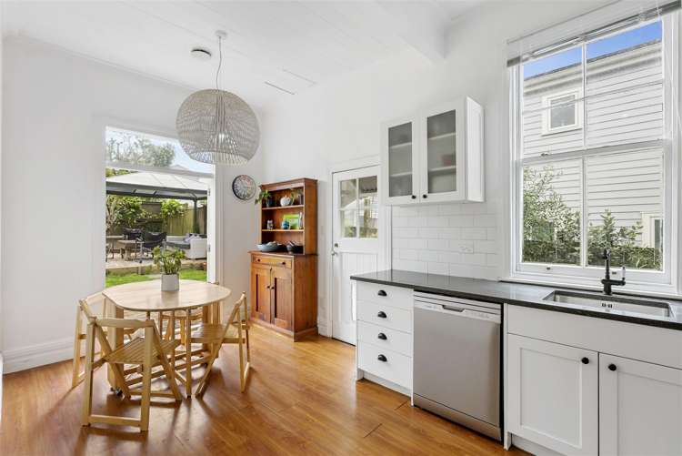 36 William Bond Street Stanley Point_4