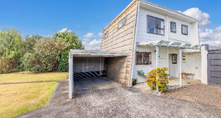 33a Hedge Row_0