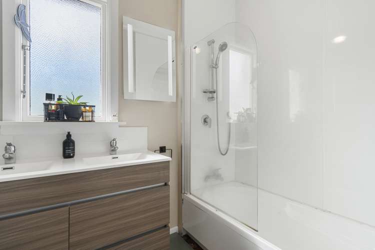 22 Coolidge Street Brooklyn_19