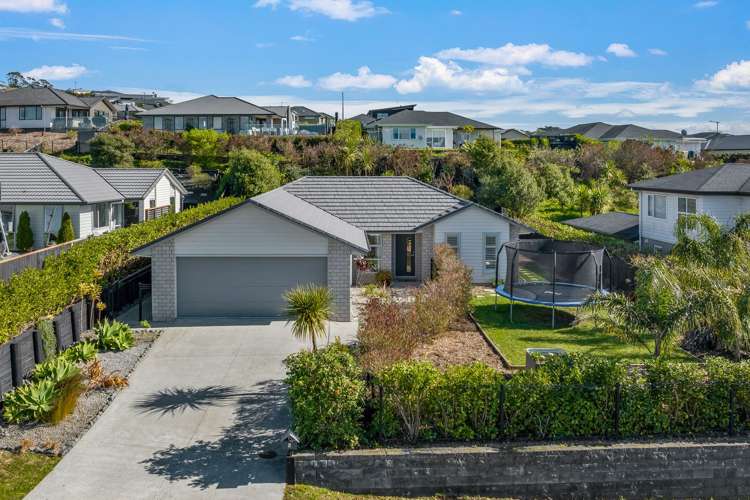 5 Tirohanga Crescent Stanmore Bay_13