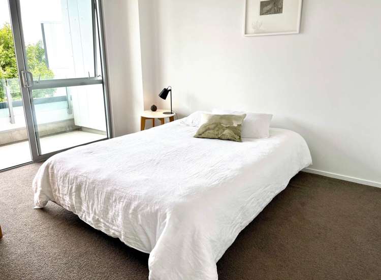 123/17 Link Crescent Stanmore Bay_5