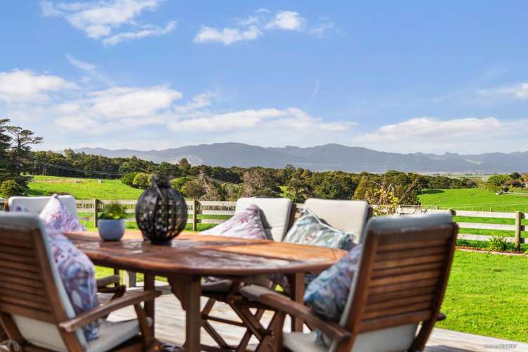 242 Hull Road Waiuku_15