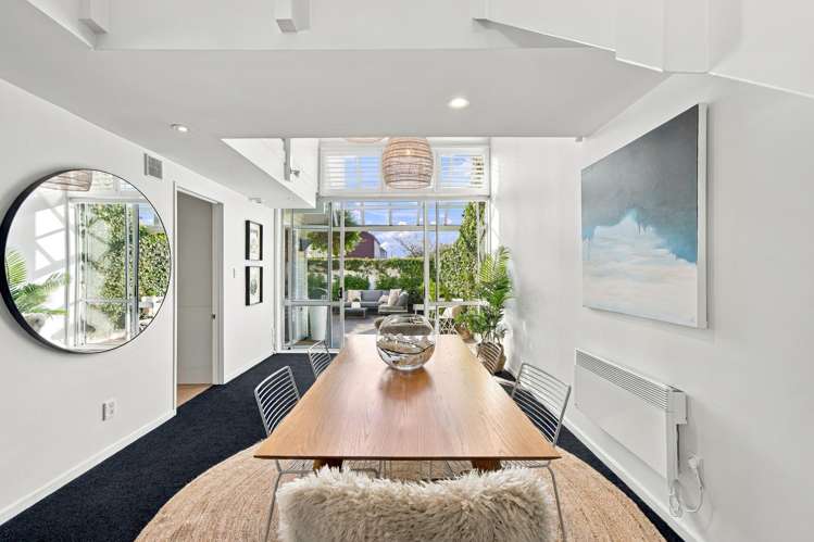 74 Office Road Merivale_2