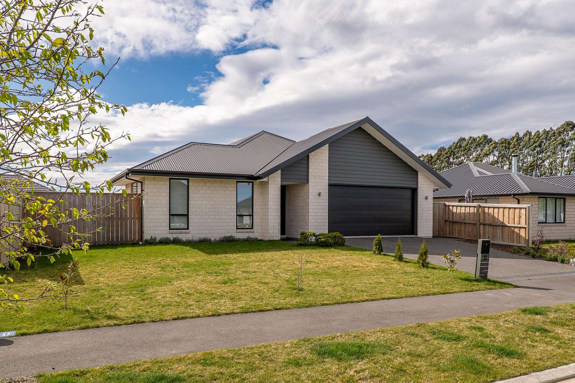 6 Bob Reid Crescent Darfield_0