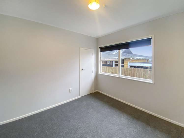 20 Eyre Street Henderson_9
