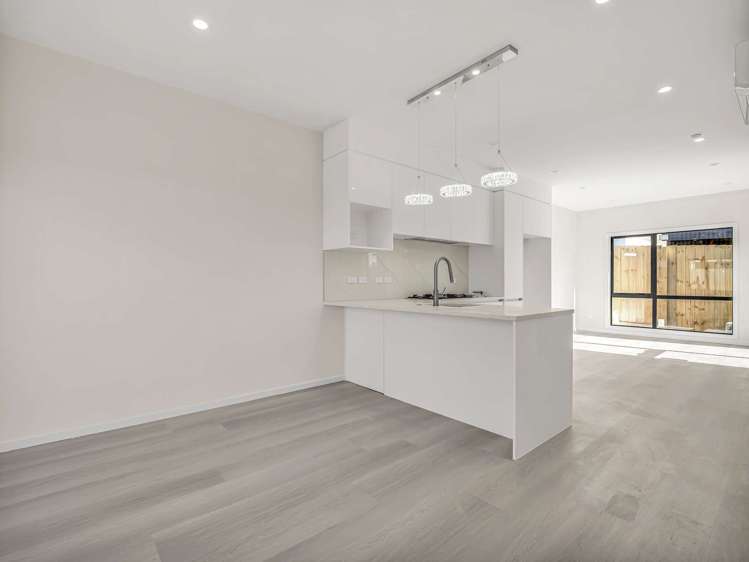 3/7 Kingfisher Place_5