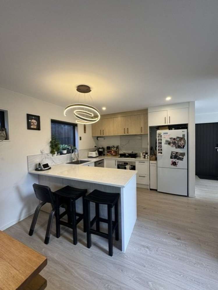 B/12 Kelwyn Road Kelston_4