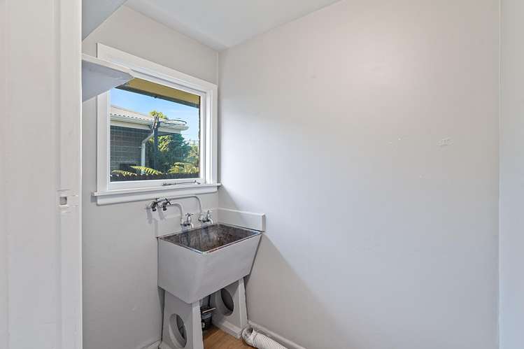 2a Skerten Avenue Hornby_11