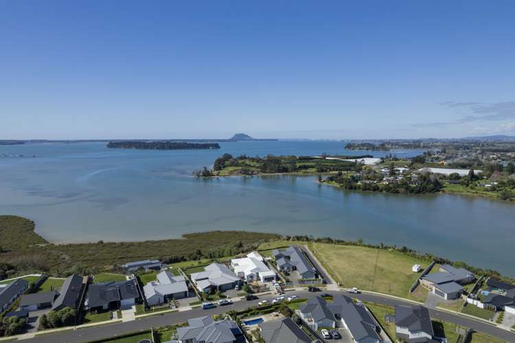 53/4 Greystone Place Omokoroa_21